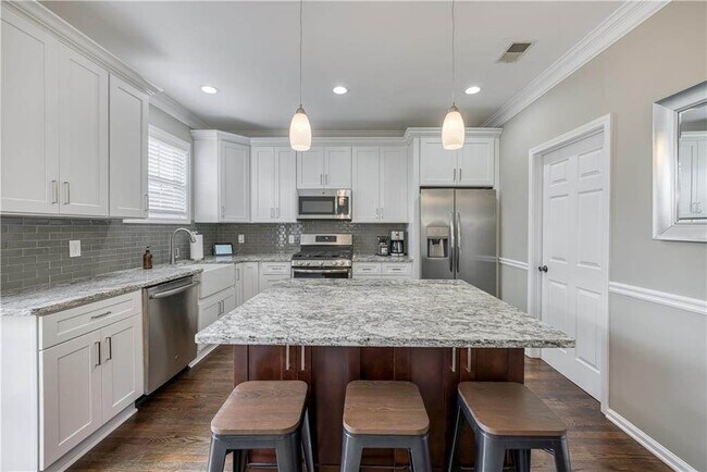 Building Photo - 1633 Perserverence Hill Cir