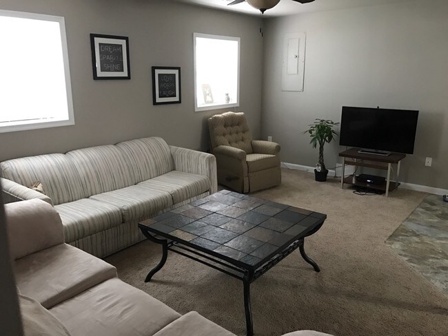 Building Photo - 3637 8th St