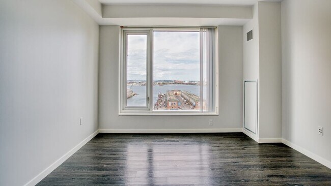 Building Photo - 505 Congress St