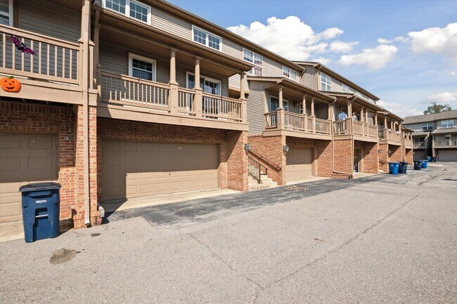 Building Photo - 2817 Barclay Way