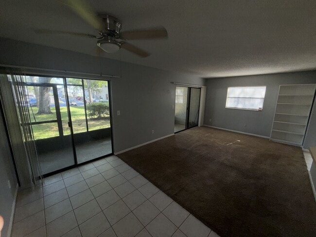 Building Photo - Condo In The Very Desirable Conquistador Condos