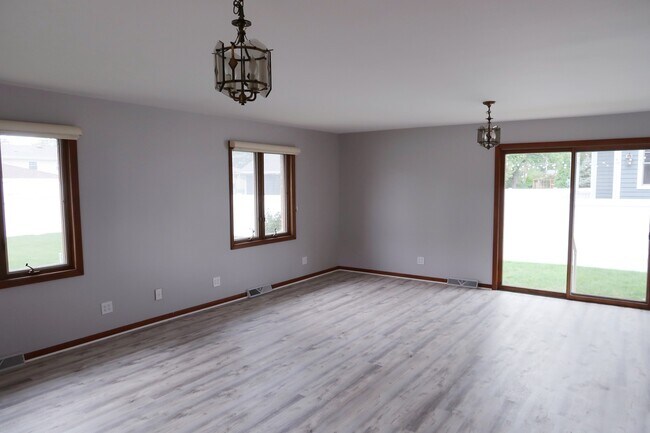 Building Photo - 5233 Woodland Ave
