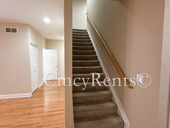 Building Photo - 2933 Eden Ave