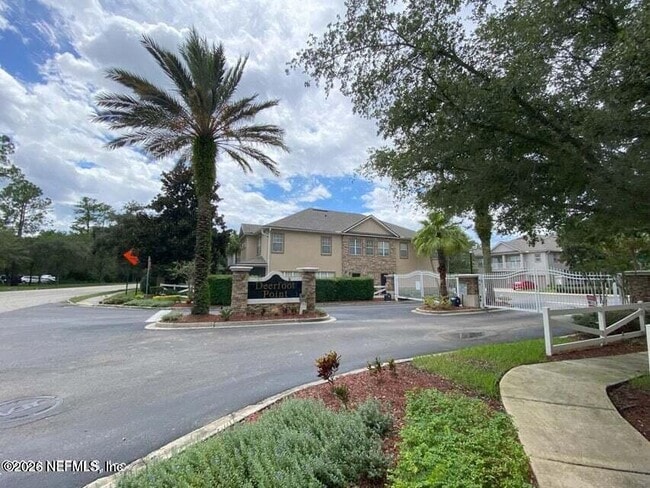 Building Photo - 7262 Deerfoot Cir