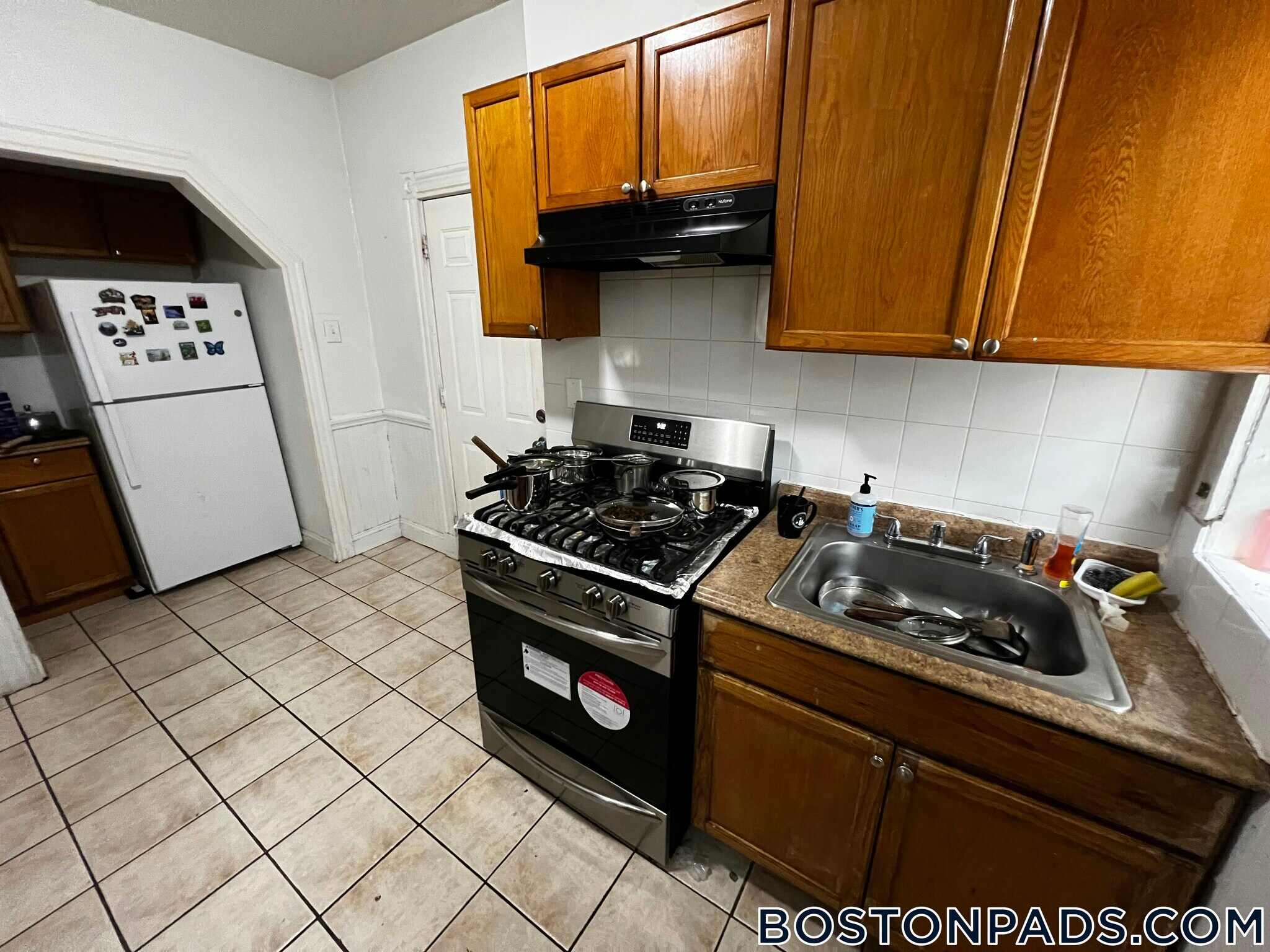 Building Photo - 4 Centre St