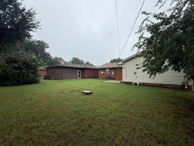 Building Photo - Reduced Rent! Available Now! ***SPECIAL 50% OFF 1ST FULL MONTH'S RENT***    Charming 4 bedroom ho...