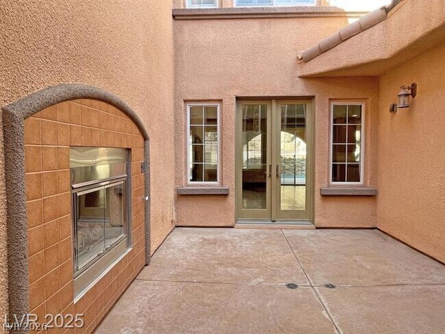 Building Photo - 12048 La Palmera Ave