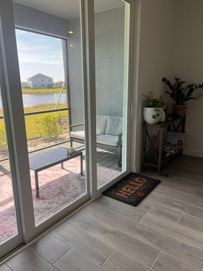 Building Photo - 15042 White Pearl Rd