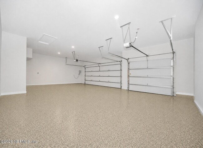 Building Photo - 97 Holly Crk Dr