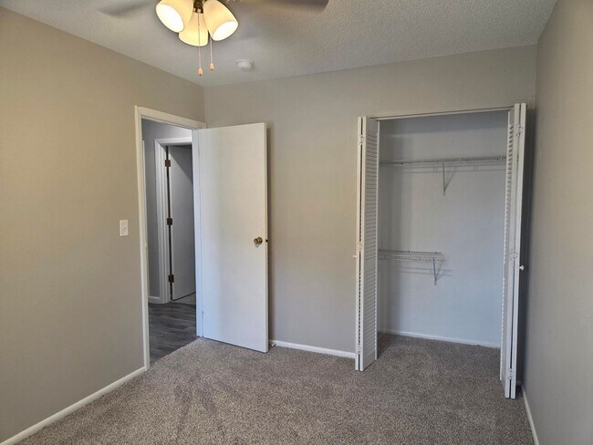 Building Photo - 4BR-2BA Single Family Rental Home - Washington MO 63090