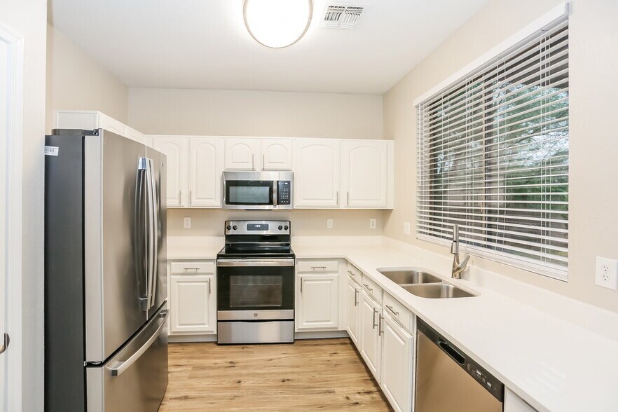 Building Photo - 3139 W Pollack St