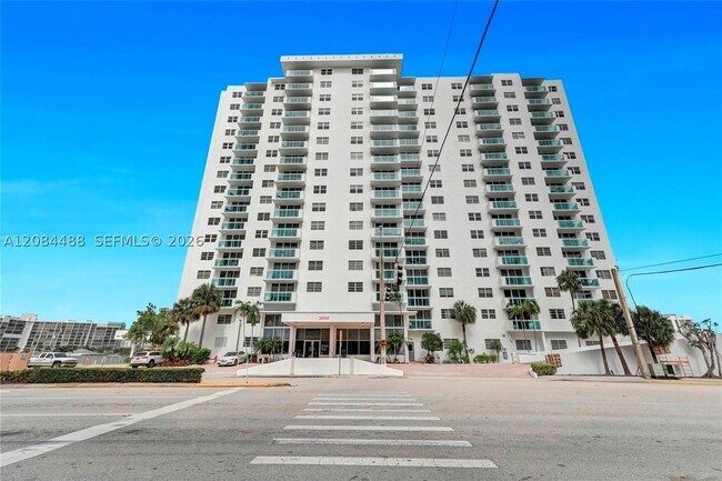 Building Photo - 3000 S Ocean Dr