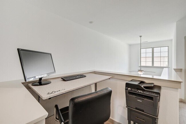 Building Photo - 1213 Casselberry Dr