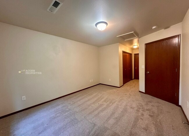 Building Photo - 1668 Stremler Dr