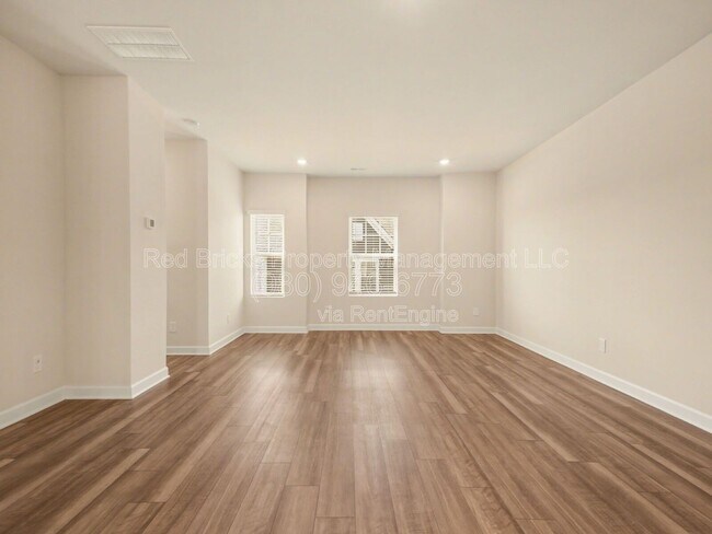 Building Photo - 4426 Millennium Ave