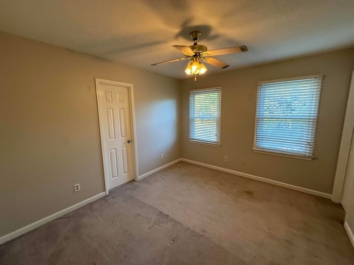 Building Photo - 713 Carr Ave