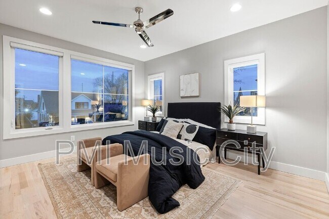 Building Photo - 1403 10th Ave N
