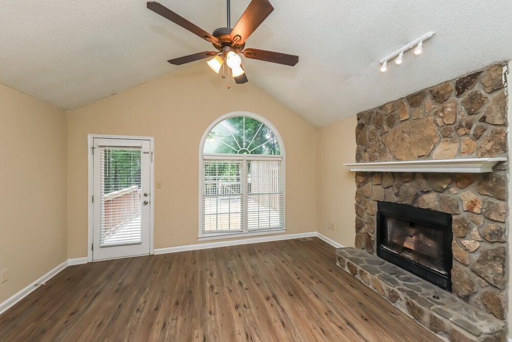 Building Photo - 73 Cagle Way