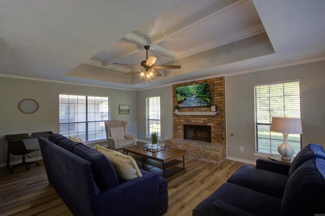 Primary Photo - 5805 Sidney Dr