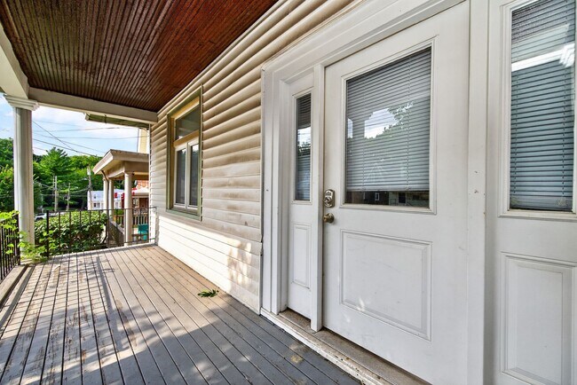 Building Photo - 2315 Moerlein Ave