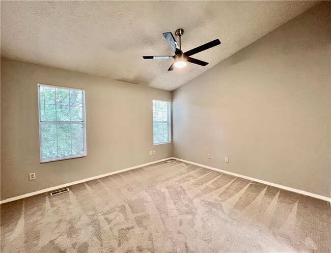 Building Photo - 406 Wedgewood Way