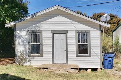 Building Photo - 1105 W Walnut Ave