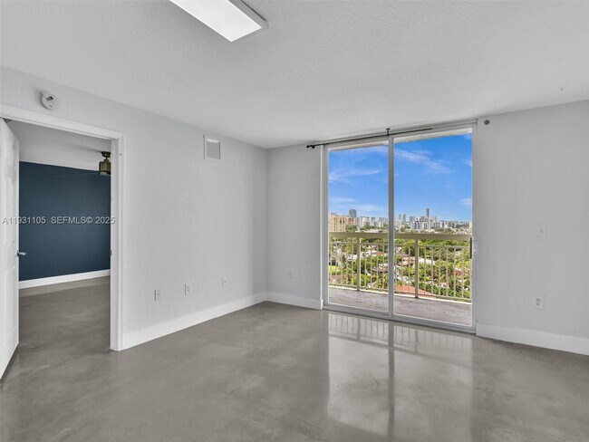 Building Photo - 816 NW 11th St