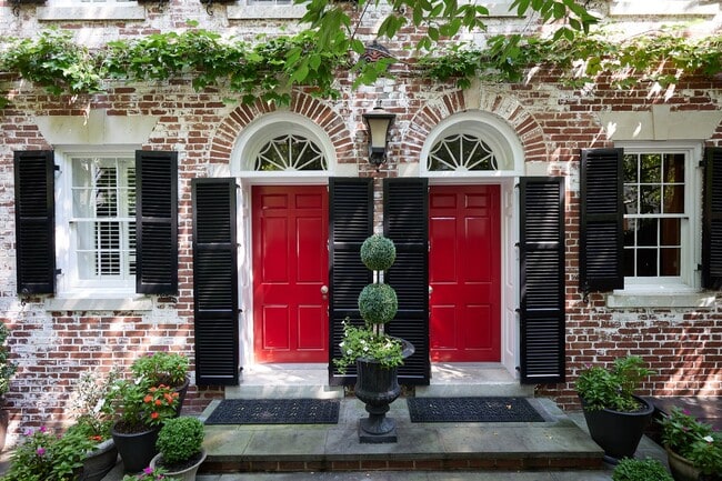 Building Photo - Georgetown East Village Perfection with PA...