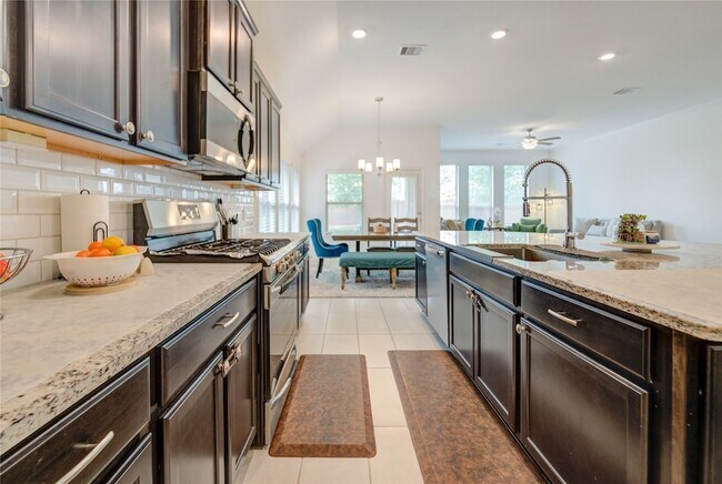 Building Photo - 13026 Sheildaig St