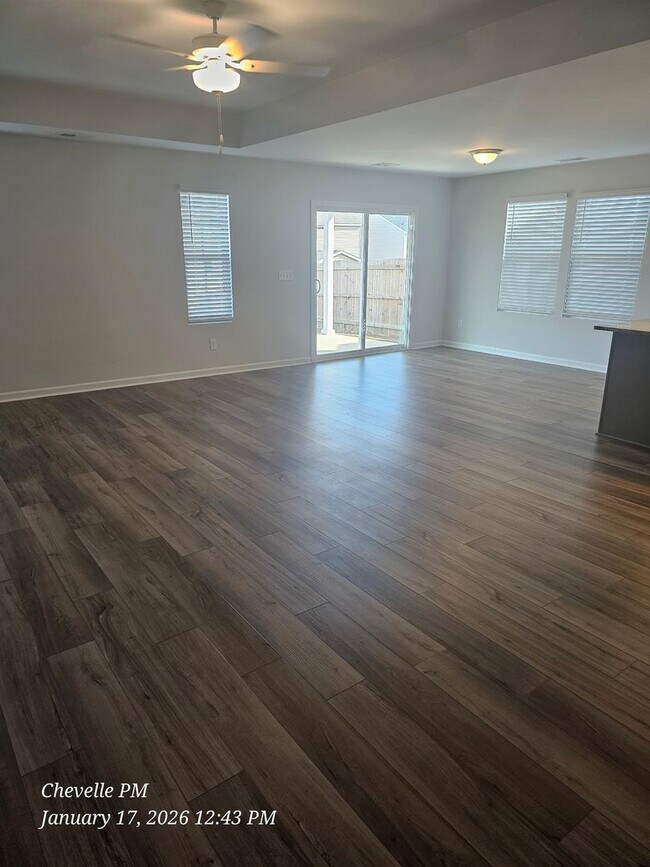 Building Photo - Brand New Gorgeous 3 bedroom 2 bath