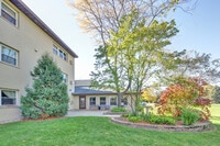 Building Photo - Edgewater Apartments