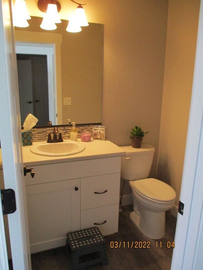 Building Photo - Spacious, Pet Friendly 3-Bedroom Townhome in Berthoud!