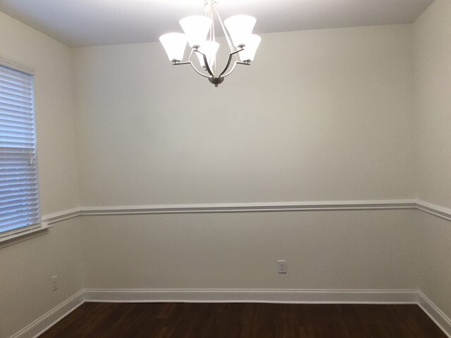 Building Photo - 303 South Fork Lane