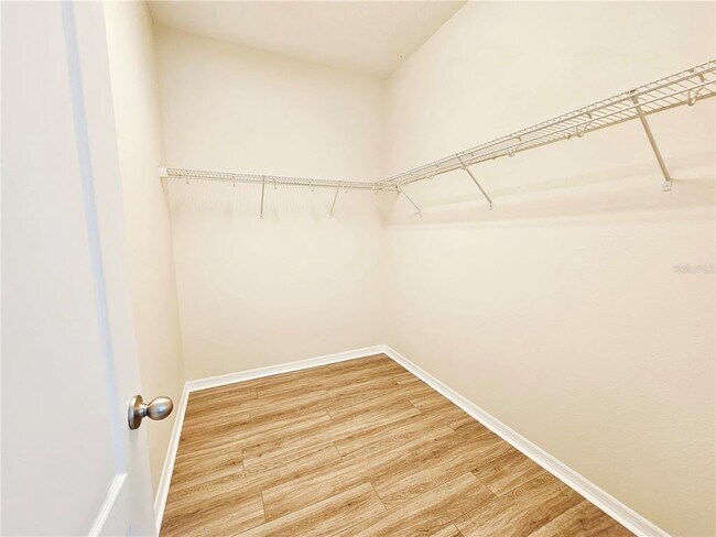 Building Photo - 12754 Garridan Ave