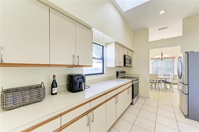 Building Photo - 5045 82nd Way E