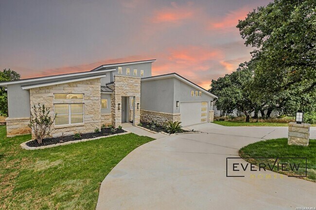 Building Photo - 1314 Clayton Nolen Dr