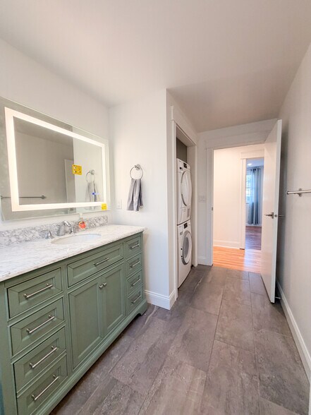 Building Photo - 6 Eastfield Rd