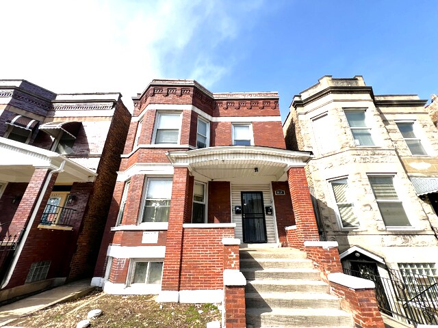 Primary Photo - 6630 S Rhodes Ave