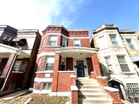 Building Photo - 6630 S Rhodes Ave