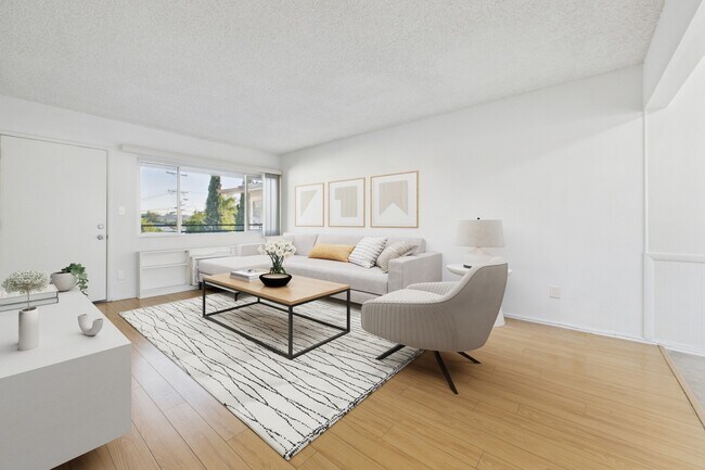 Building Photo - 6743 Whitsett Avenue