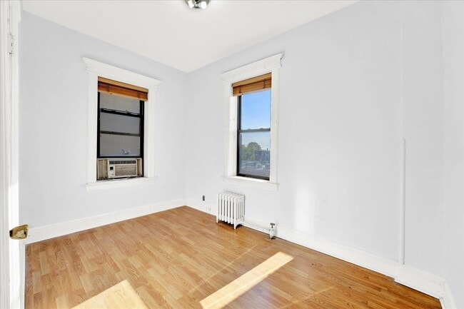 Building Photo - 2988 John F. Kennedy Blvd