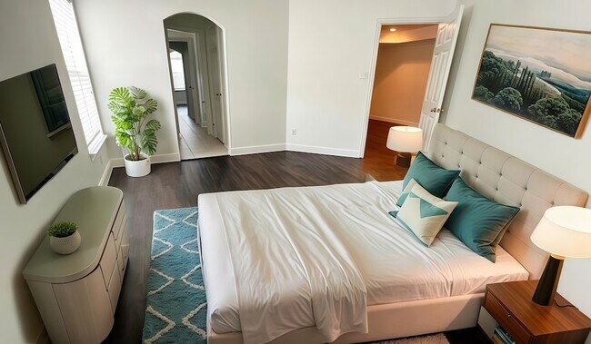 Building Photo - 812 Brookwater Dr