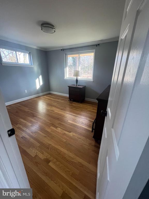 Building Photo - 10123 Eastlake Dr