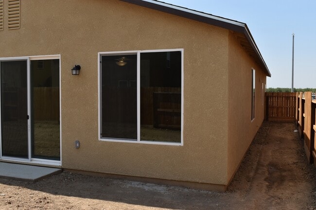 Building Photo - 4751 Irma Dr