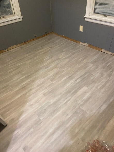 Building Photo - 1848 N Poplar St