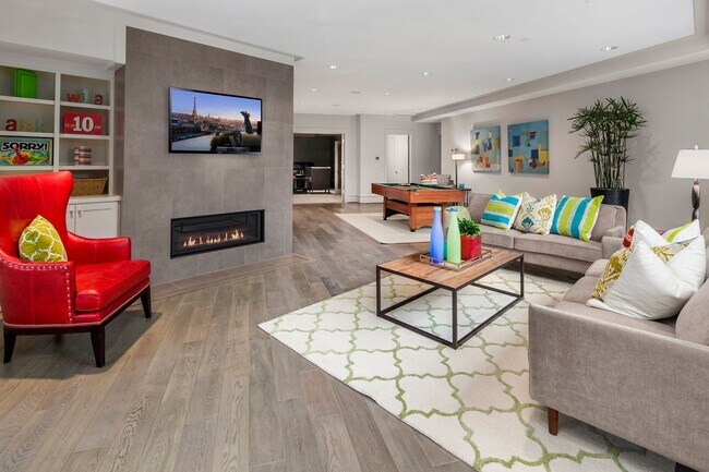 Building Photo - 6Bd/6.5Ba Clyde Hill House