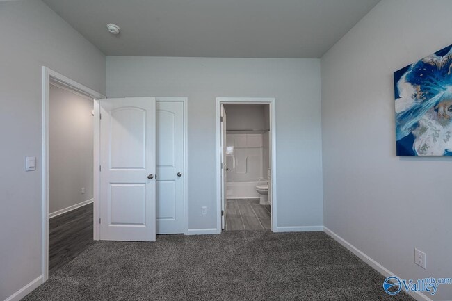 Building Photo - 331 Jackson Pt Cir