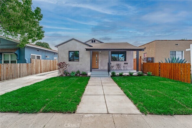 Primary Photo - 6520 6th Ave