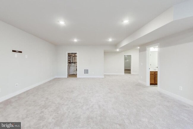 Building Photo - 3897 Hillview Ct