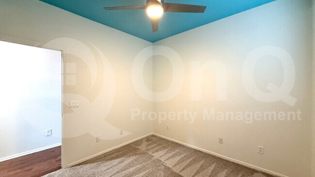 Building Photo - 4927 W Magdalena Ln